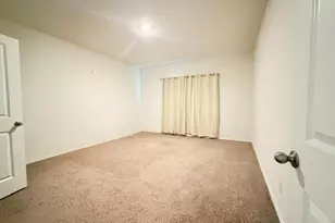 1050 Old Oaks Dr, Forney, TX 75126 - Photo 4