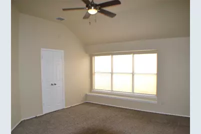 1013 Clear Creek Drive, Mesquite, TX 75181 - Photo 8