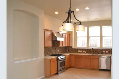 1013 Clear Creek Drive, Mesquite, TX 75181 - Photo 4