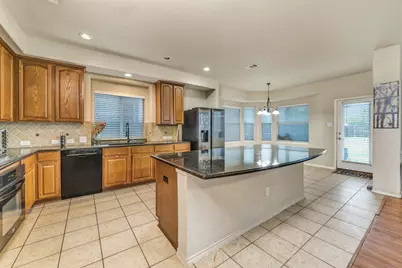 2312 Tawny Owl Road, Grand Prairie, TX 75052 - Photo 14