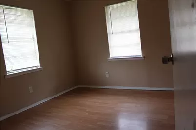 311 E Willow Lane, Princeton, TX 75407 - Photo 8
