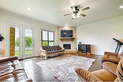 415 Breezeway Court, Cedar Hill, TX 75104 - Photo 6