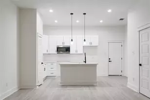 2662 Sutton St, Dallas, TX 75210 - Photo 4