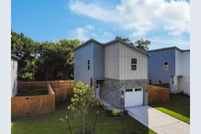 2662 Sutton Street, Dallas, TX 75210 - Photo 2