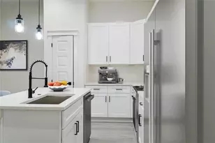 2662 Sutton St, Dallas, TX 75210 - Photo 6