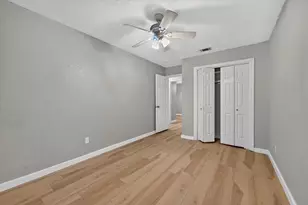 1601 White Oak Ct, Denton, TX 76209 - Photo 8