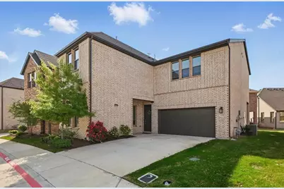 222 Woodson Street, Irving, TX 75063 - Photo 2