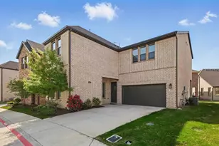 222 Woodson St, Irving, TX 75063 - Photo 2