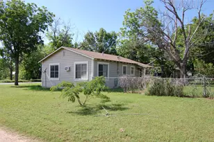141 Ragland St, Graham, TX 76450 - Photo 12