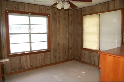 141 Ragland Street, Graham, TX 76450 - Photo 6