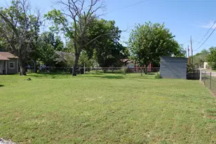 141 Ragland St, Graham, TX 76450 - Photo 14