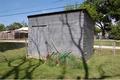 141 Ragland Street, Graham, TX 76450 - Photo 16
