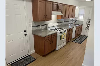 118 Nichols Street, Irving, TX 75060 - Photo 4