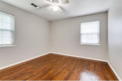118 Nichols Street, Irving, TX 75060 - Photo 8