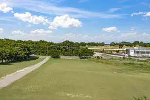301 Ovilla Rd, Waxahachie, TX 75167 - Photo 4