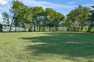 301 Ovilla Rd, Waxahachie, TX 75167 - Photo 8