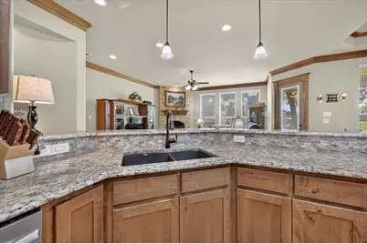 197 Ellis Creek Drive, Weatherford, TX 76085 - Photo 10