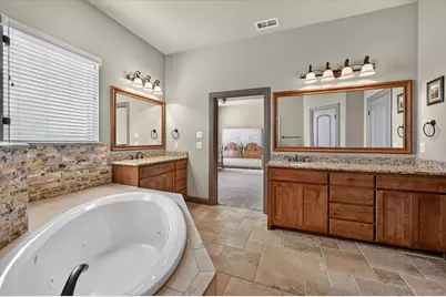 197 Ellis Creek Drive, Weatherford, TX 76085 - Photo 18
