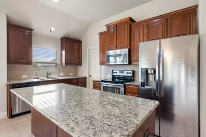 6633 Meadow Glen Drive, Midlothian, TX 76065 - Photo 2