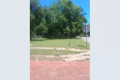 802 N Commerce Street, Gainesville, TX 76240 - Photo 4
