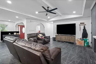 1112 W Pleasant Run Rd, DeSoto, TX 75115 - Photo 12