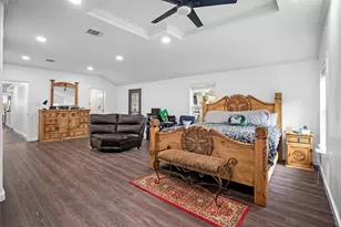 1112 W Pleasant Run Rd, DeSoto, TX 75115 - Photo 24