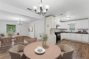 1924 Connally St, Waco, TX 76711 - Photo 2