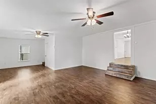 1924 Connally St, Waco, TX 76711 - Photo 4