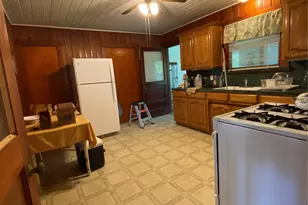 516 S McKinney St, Mexia, TX 76667 - Photo 14