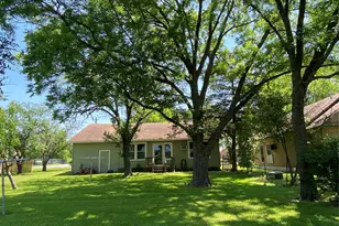 516 S McKinney St, Mexia, TX 76667 - Photo 8