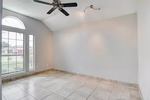 3912 Blue Pond Cir, Fort Worth, TX 76123 - Photo 10