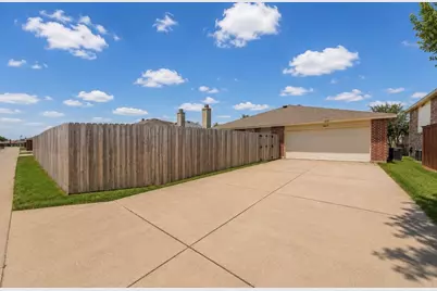 3015 Goldenrod Drive, Lancaster, TX 75134 - Photo 34