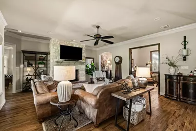6100 Browning Court, Granbury, TX 76049 - Photo 10