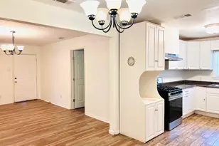 1924 Connally St, Waco, TX 76711 - Photo 6