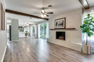 712 Joanna Dr, Hurst, TX 76053 - Photo 4
