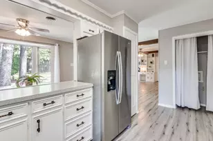 712 Joanna Dr, Hurst, TX 76053 - Photo 8