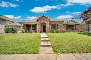 2135 Fair Weather Dr, Lancaster, TX 75146 - Photo 1