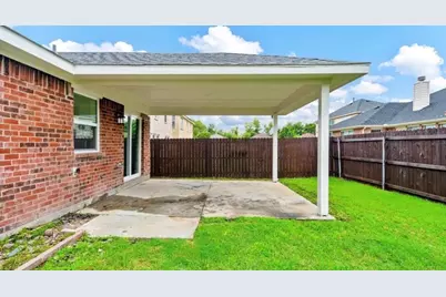 911 Hems Lane, Arlington, TX 76001 - Photo 10