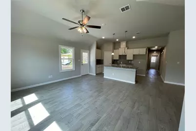 1019 E Hattie Street, Fort Worth, TX 76104 - Photo 6