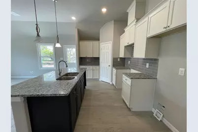 1019 E Hattie Street, Fort Worth, TX 76104 - Photo 12