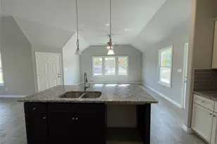 1019 E Hattie St, Fort Worth, TX 76104 - Photo 16