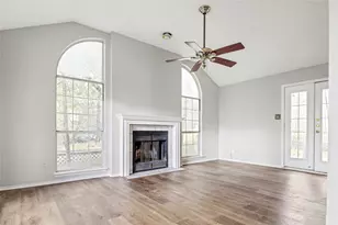 5112 Oak Gate Ct, Arlington, TX 76016 - Photo 8