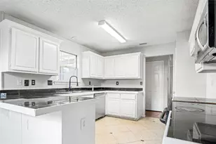 5112 Oak Gate Ct, Arlington, TX 76016 - Photo 14