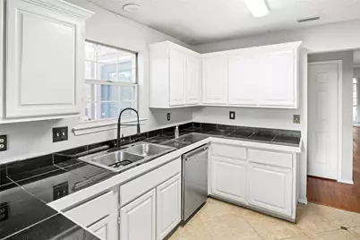5112 Oak Gate Court, Arlington, TX 76016 - Photo 14