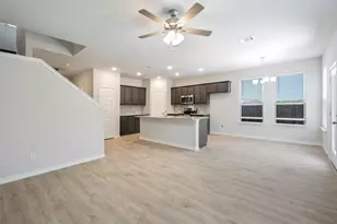 517 Mockingbird Ln, Denton, TX 76209 - Photo 4