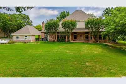 1917 Woodland Hills Lane, Weatherford, TX 76087 - Photo 32
