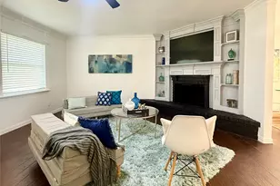 1922 Baywood Ln, Arlington, TX 76014 - Photo 10
