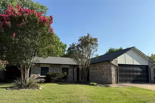 1922 Baywood Ln, Arlington, TX 76014 - Photo 1