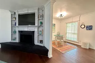 1922 Baywood Ln, Arlington, TX 76014 - Photo 8