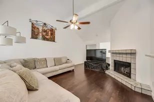 1613 Kingspoint Dr, Carrollton, TX 75007 - Photo 10
